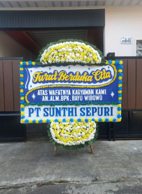 Papan Bunga Duka di Batang Ayumi Jae