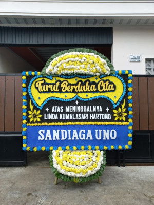 Papan Bunga Duka di Batang Ayumi Jae